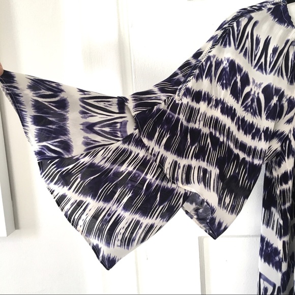 Parker Ikat Tie Dye Silk Dress with Flutter Sleeves in Blue and White Medium M - Picture 5 of 9